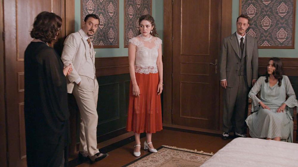 Grand Hotel: Στιγμιότυπο από το επεισόδιο