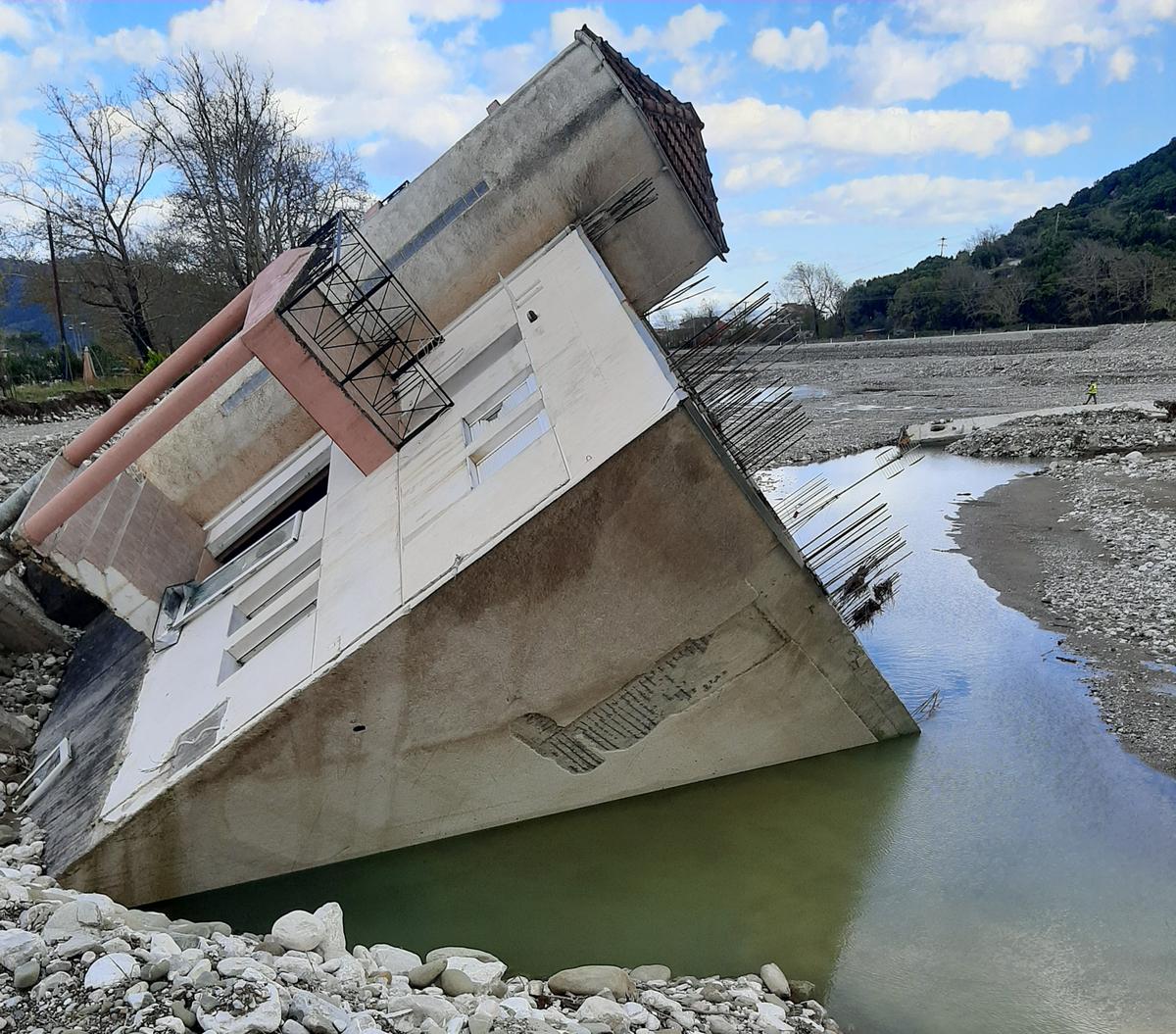 Καταστροφές από τις πλημμύρες στο Μουζάκι