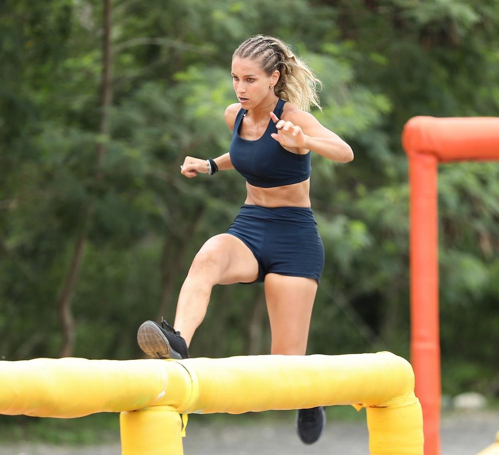 Αθλητές του EXATHLON σε έντονη αναμέτρηση