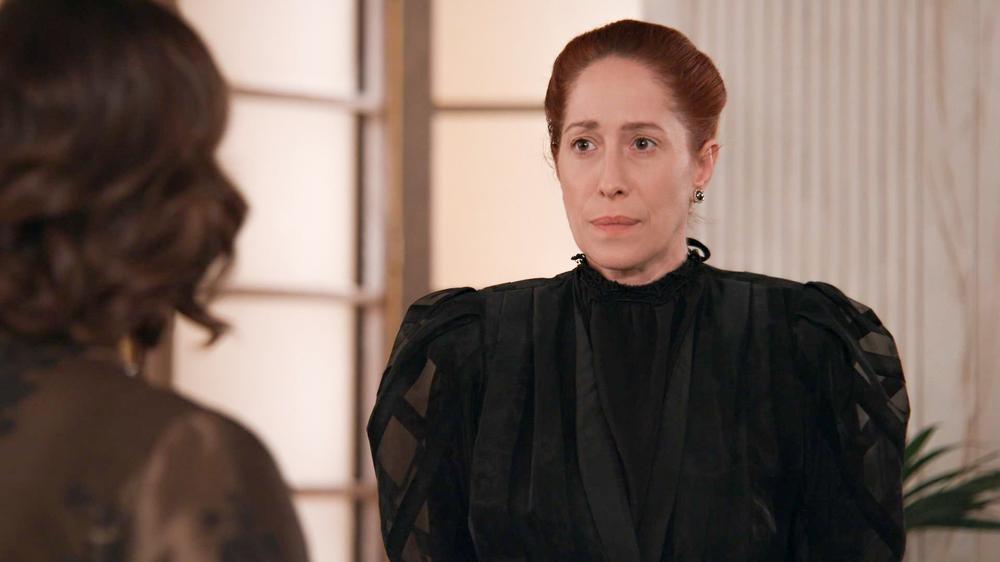 Σκηνή από το Grand Hotel: Η Αλίκη αντιμέτωπη με τη Σοφία