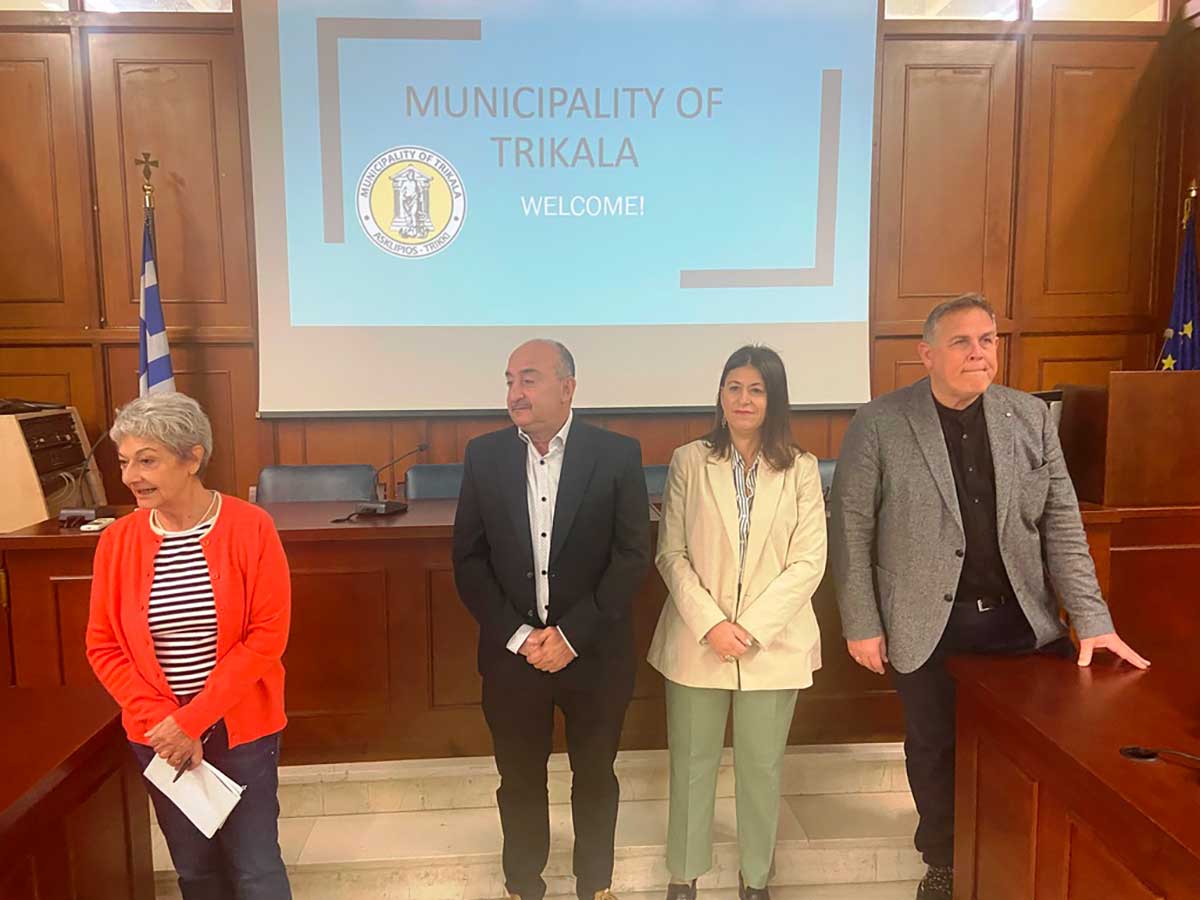 Αντιπροσωπεία από το Βερολίνο στο Δημαρχείο Τρικάλων για πολιτιστική συνεργασία