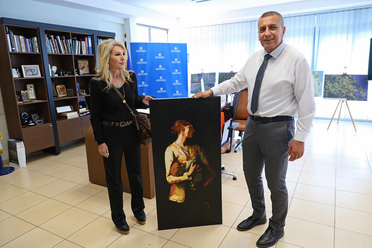 ΕΥΧΕΣ ΔΕΧΘΗΚΕ Ο ΚΟΥΡΕΤΑΣ