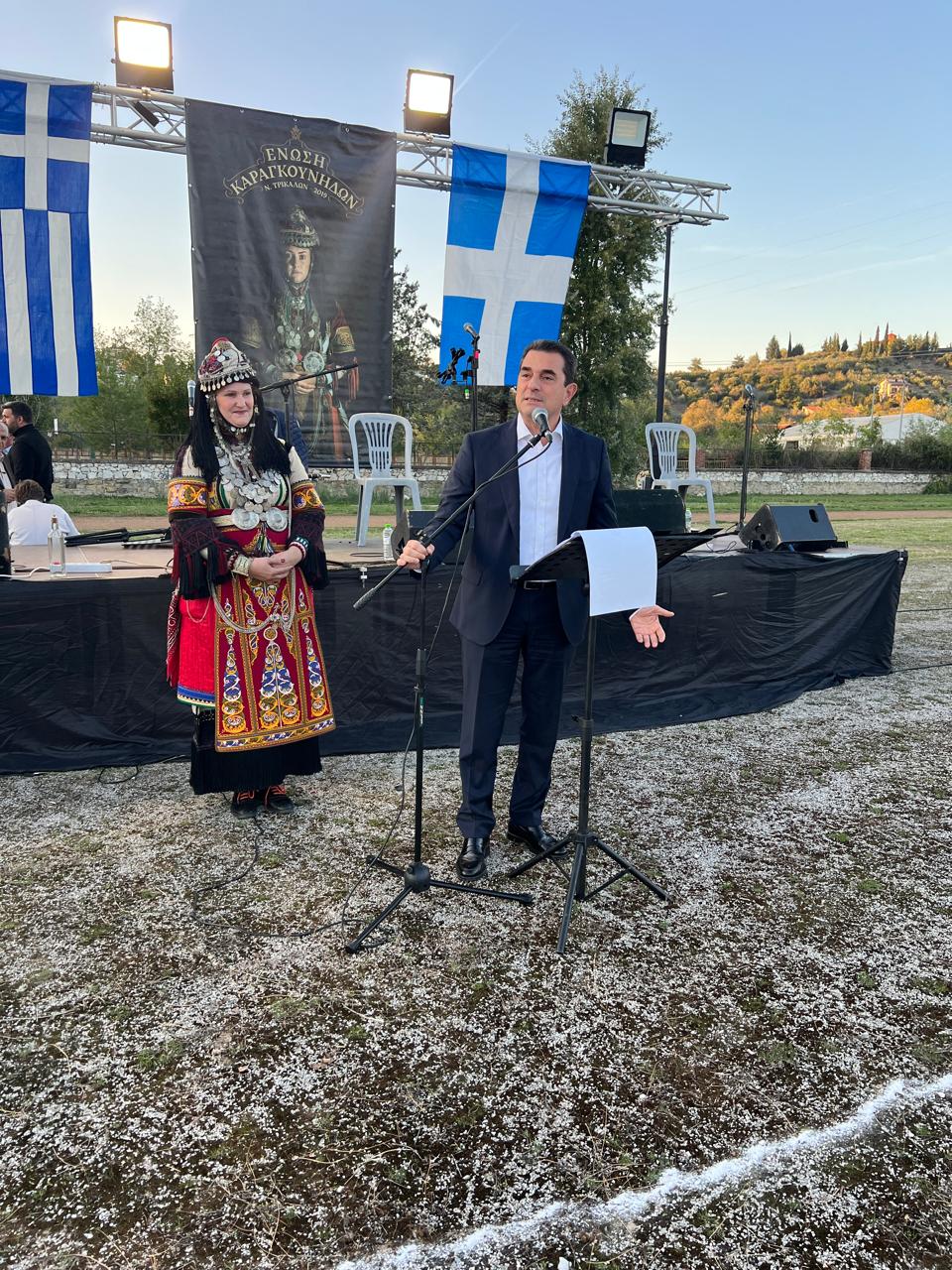 Μαζί με φορείς, πολίτες και συλλόγους στα Τρίκαλα ο Κώστας Σκρέκας