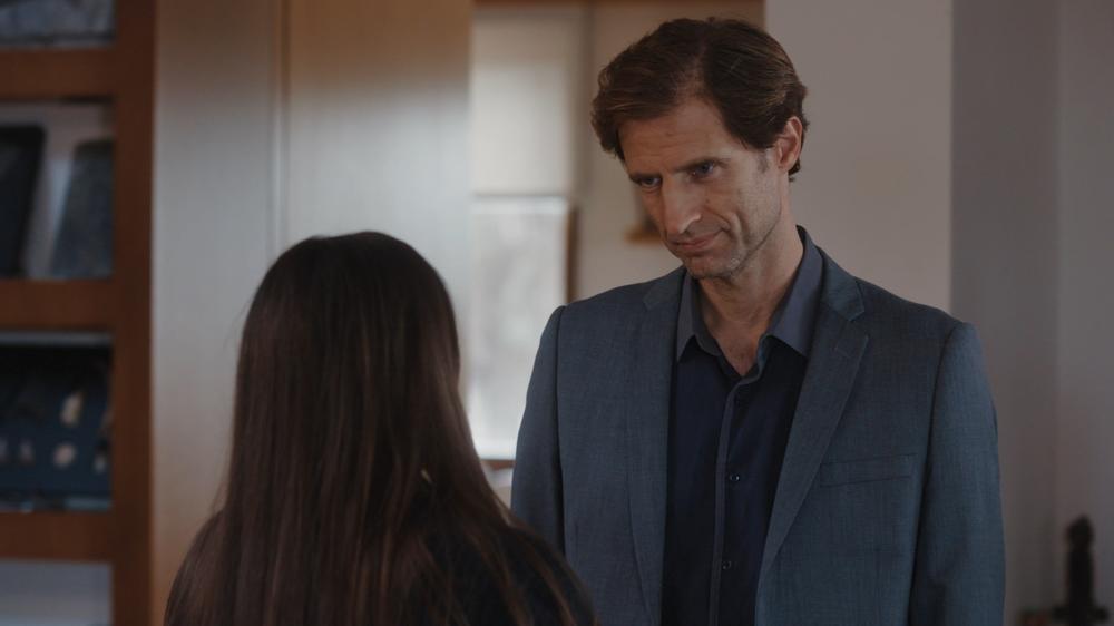 Στιγμιότυπο από τα νέα επεισόδια της σειράς Η Γη της Ελιάς