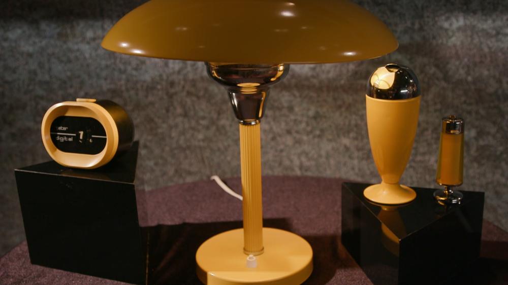 Η Δέσποινα Μοιραράκη με πωλητή στο Cash or Trash