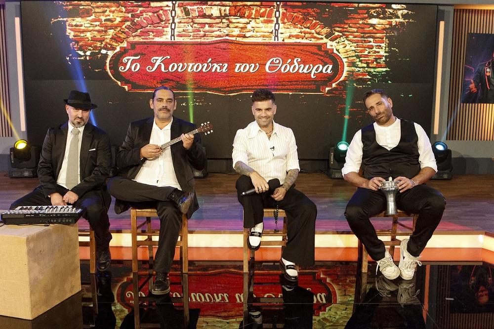 Στιγμιότυπο από την εκπομπή «Στην Αγκαλιά του Φάνη» με τους καλεσμένους.