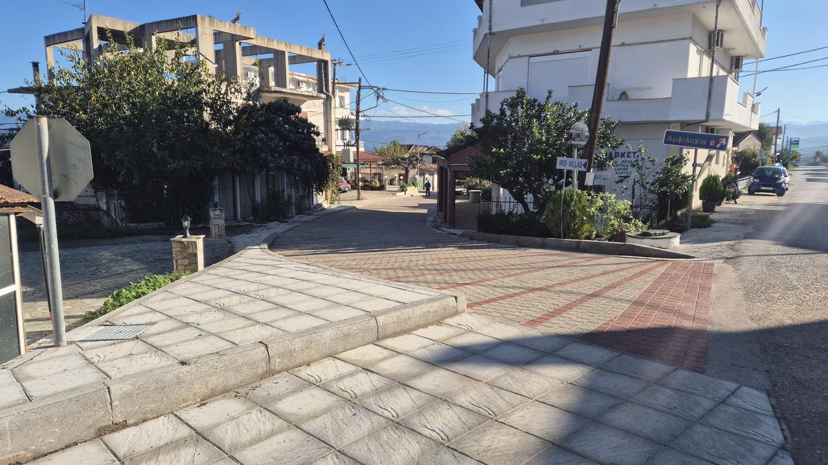 Ολοκληρώθηκε από τον Δήμο Αμφιλοχίας η πεζοδρόμηση κεντρικού δρόμου στην Τοπική Κοινότητα Σπάρτου