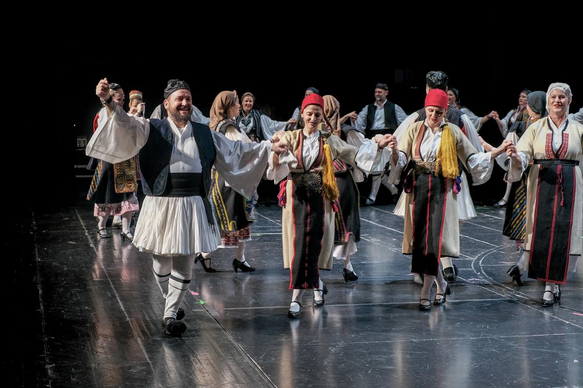 ΑΠΟ ΓΥΜΝΑΣΤΙΚΗ ΕΤΑΙΡΕΙΑ ΑΓΡΙΝΙΟΥ