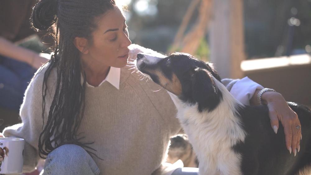 Ο Στέλιος Ρόκκος σε στιγμές χαλάρωσης με τα αγαπημένα του ζώα.