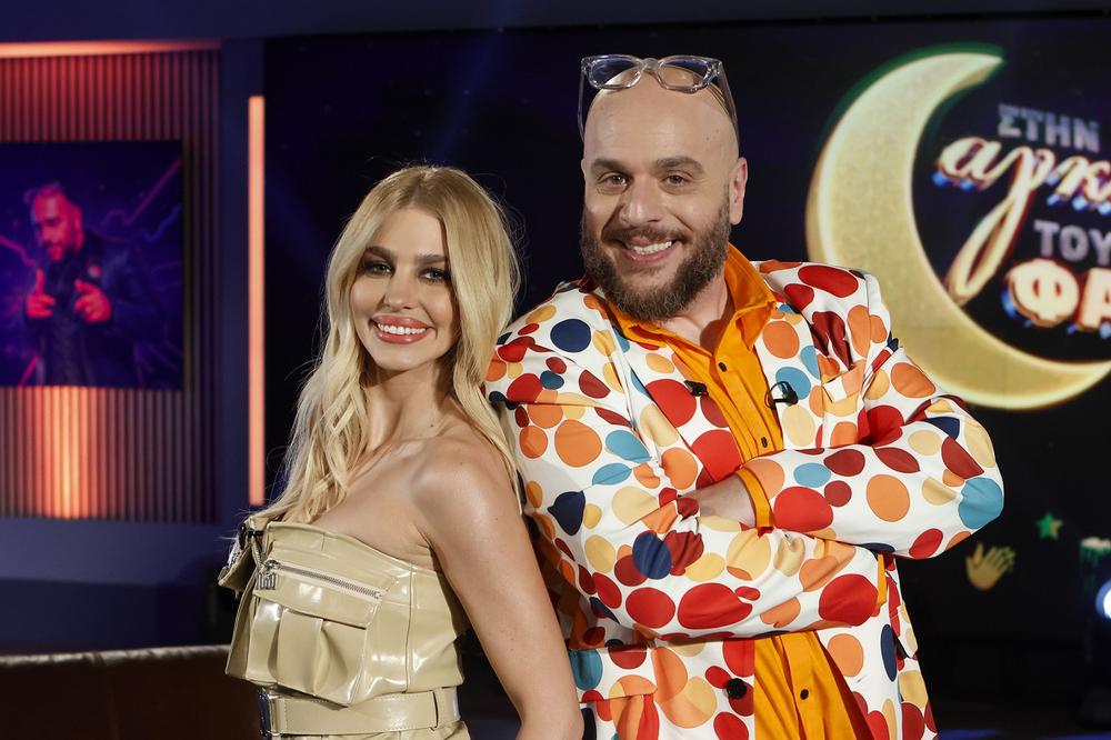 Στιγμιότυπο από την εκπομπή Στην Αγκαλιά του Φάνη