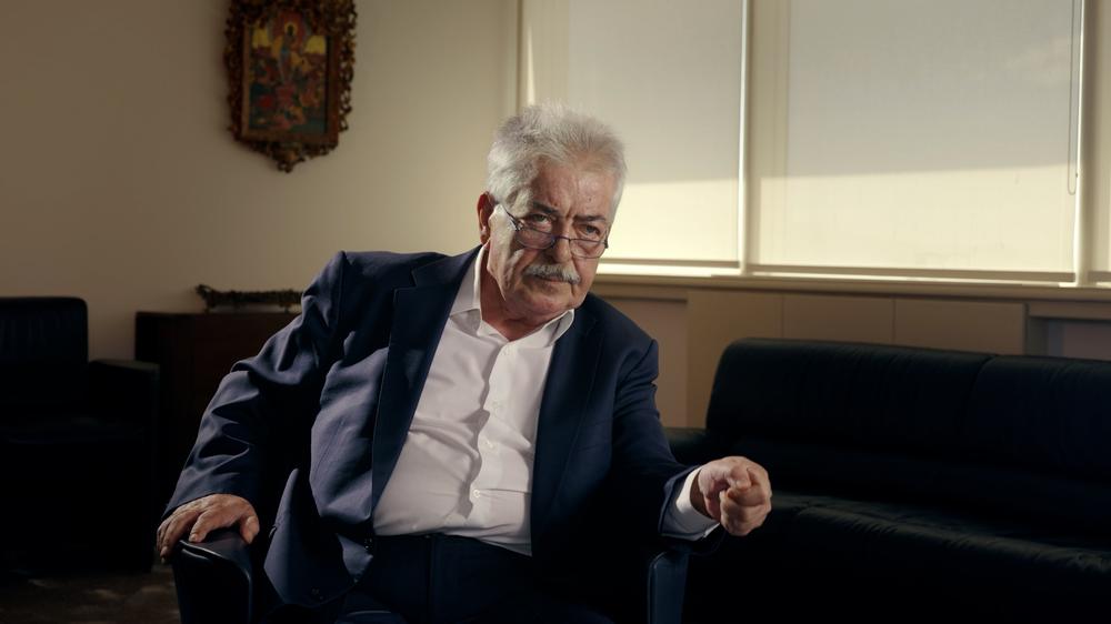 Στιγμιότυπο από την έρευνα του Αλέξη Παπαχελά