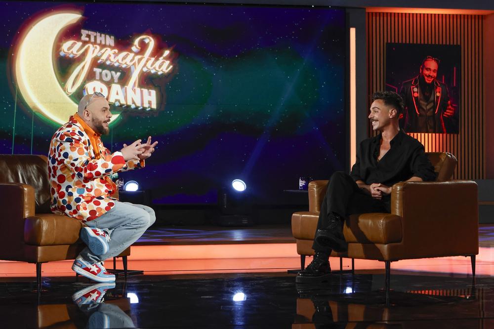 Ο Νίκος Γιαννουλίδης στο πλατό του ΣΚΑΪ