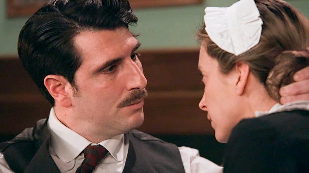 Σκηνή από τη σειρά Grand Hotel