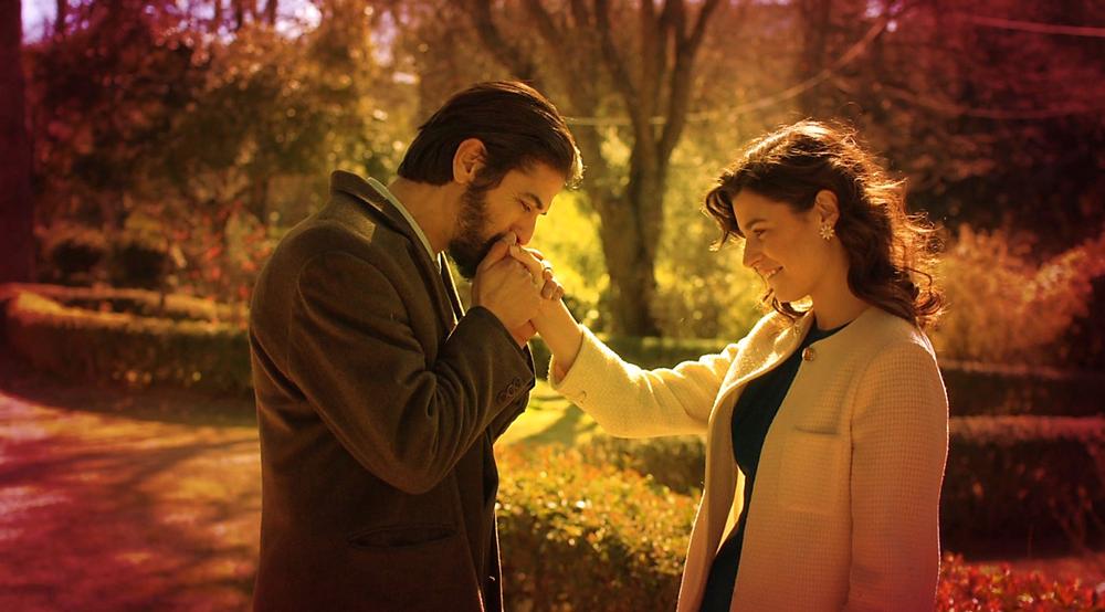 Σκηνή από τη σειρά Άγιος Έρωτας