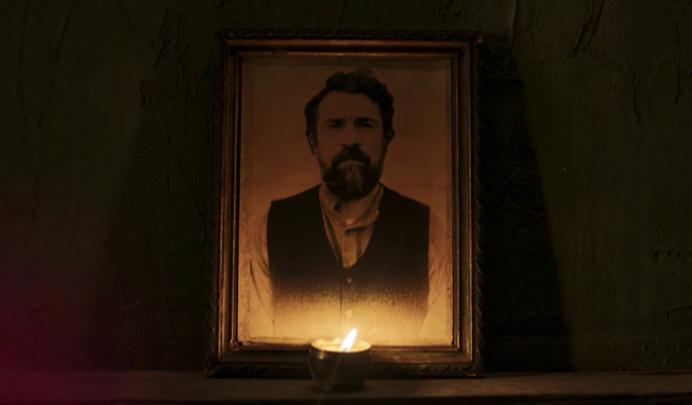 Στιγμιότυπο από το δικαστήριο στη σειρά Οι Αθώοι