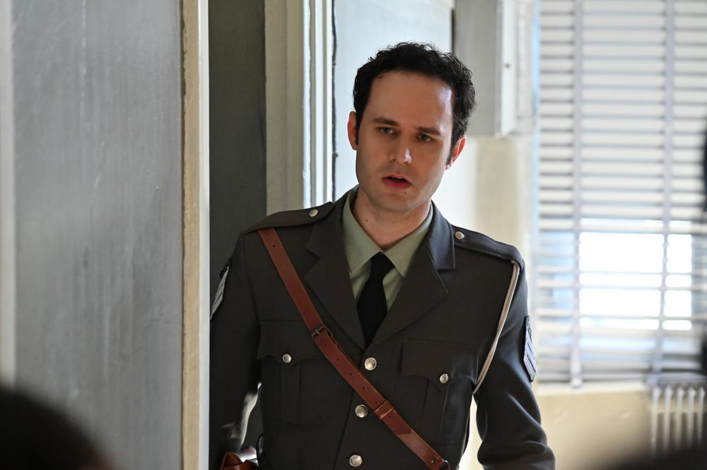 Ο πατήρ Νικόλαος και η Χλόη στον Άγιο Έρωτα