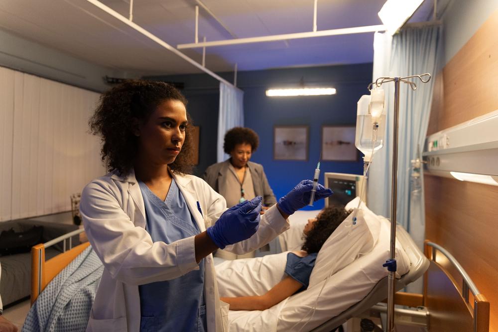 Σκηνή από το νέο επεισόδιο της σειράς Ο Γιατρός στον Alpha