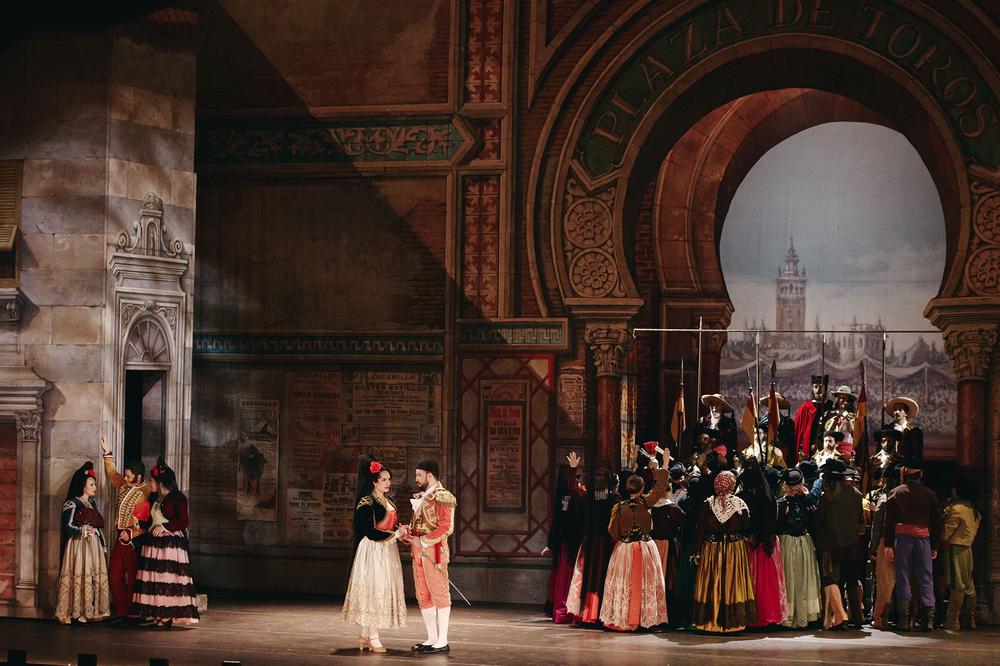 Σκηνή από την παράσταση Κάρμεν στην Εθνική Λυρική Σκηνή