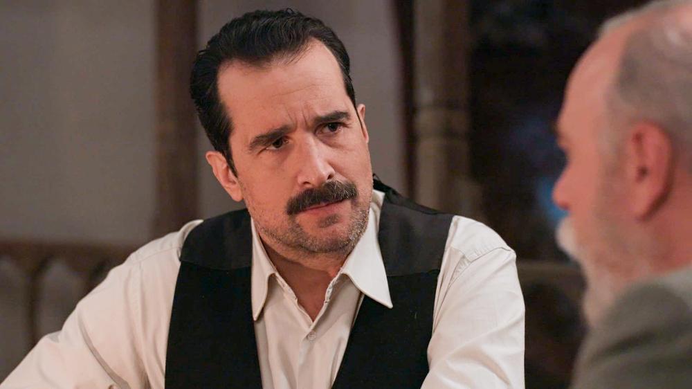 Εξελίξεις στο Grand Hotel