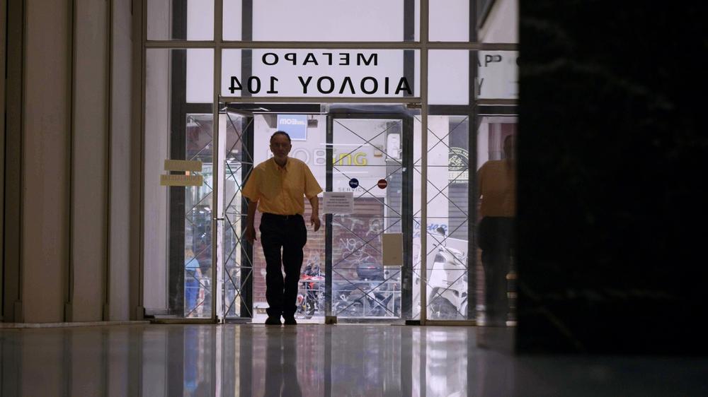 Στιγμιότυπο από το ντοκιμαντέρ Στο χιλιοστό