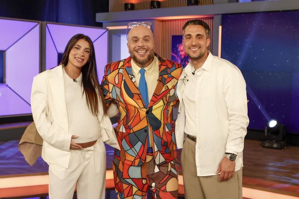 Ο Σάκης Κατσούλης, η Μαριαλένα Ρουμελιώτη και η Ευαγγελία Πλατανιώτη στην εκπομπή Στην αγκαλιά του Φάνη