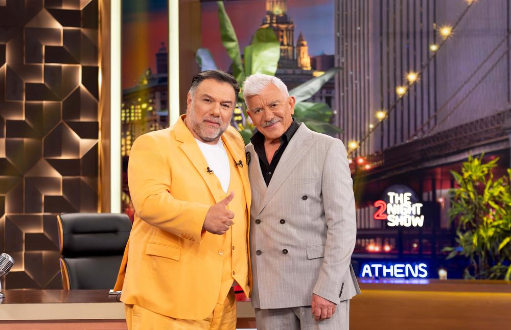 Στιγμιότυπο από την εκπομπή The 2Night Show