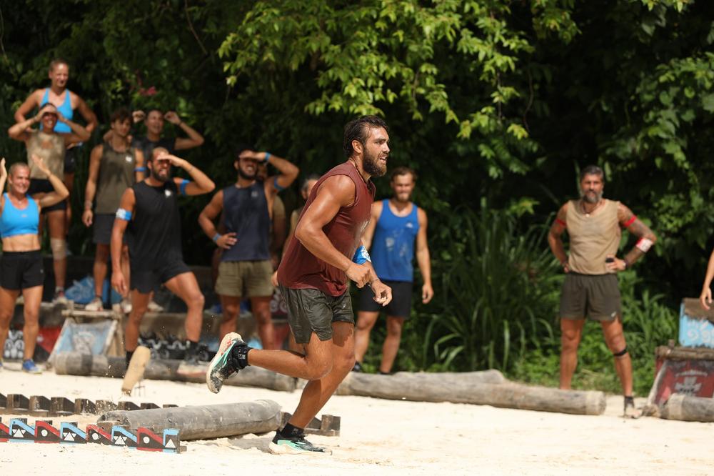 Survivor Κόκκινη ομάδα