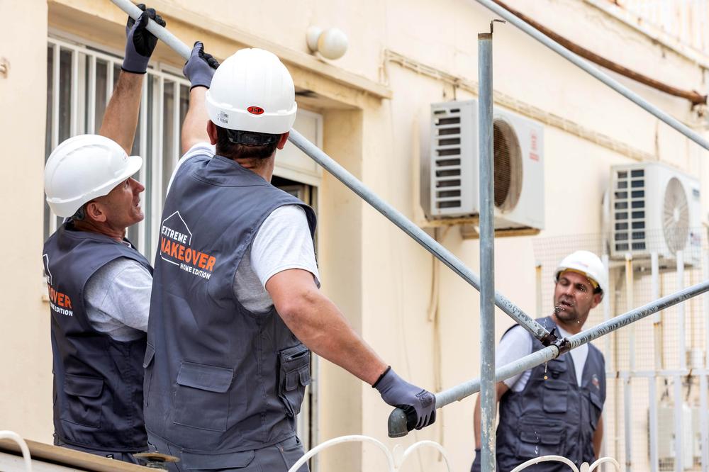 Η ομάδα ειδικών του Extreme Makeover Home Edition