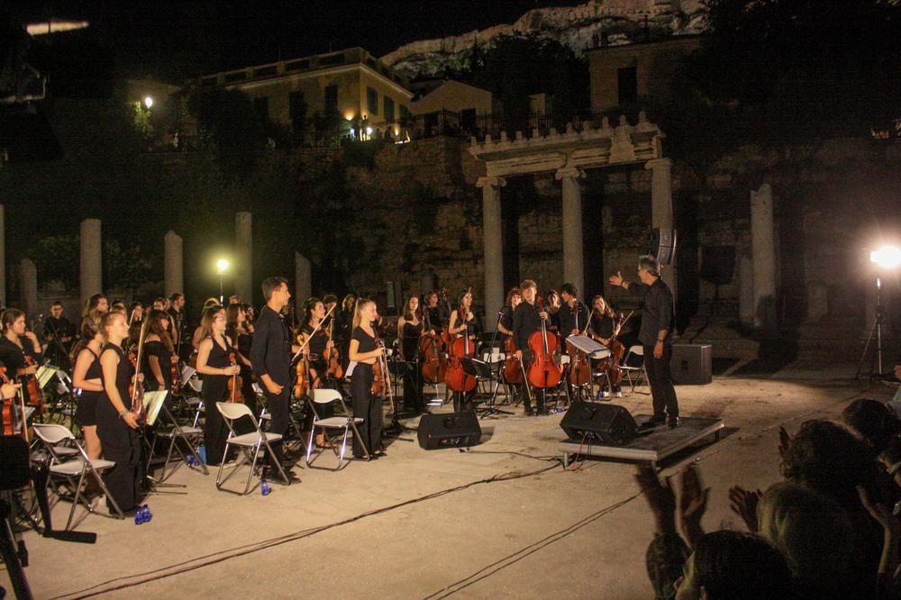Στιγμιότυπο από τις πρόβες της Νάνας Σιμόπουλος